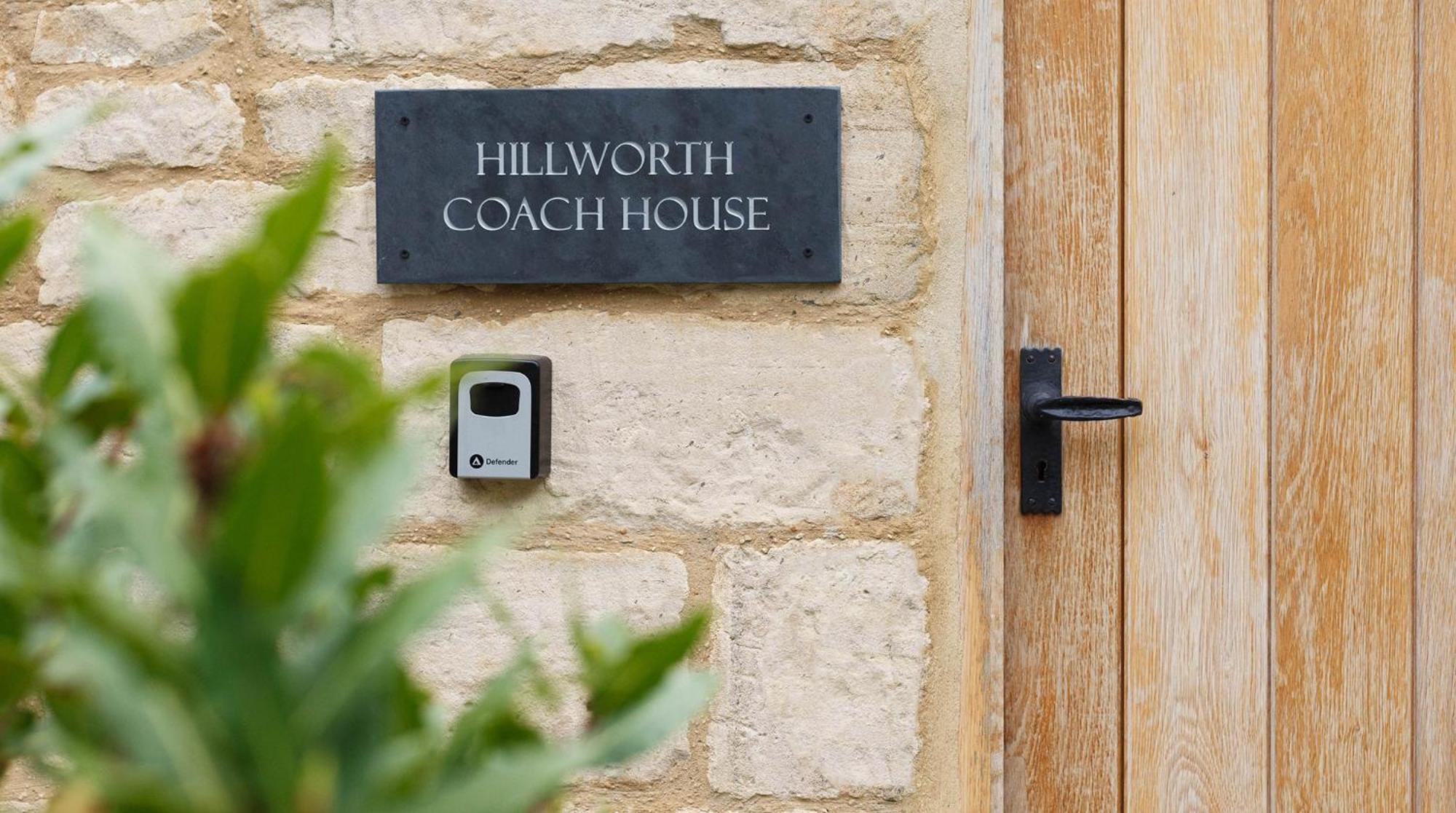 Bright & Beautiful Open Plan Coach House Painswick Exterior foto